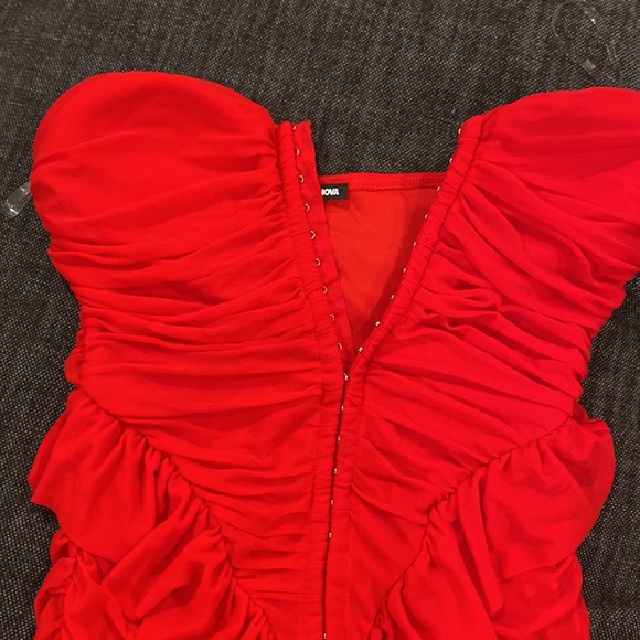 Red dress - Picture 5 of 6